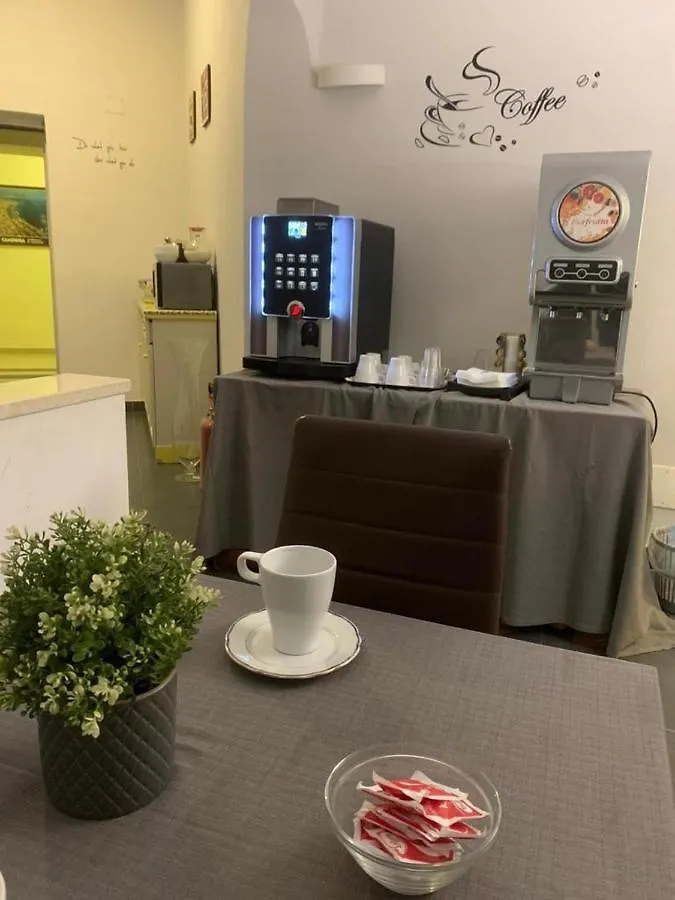 Oceania Hotels Neapel Italien